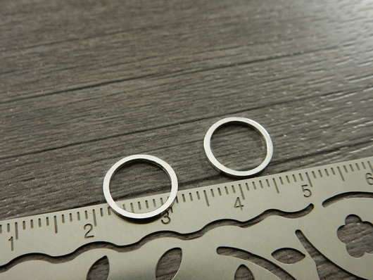Linkki ympyrä, 10x1mm, umpi, kirkashopea, 20kpl