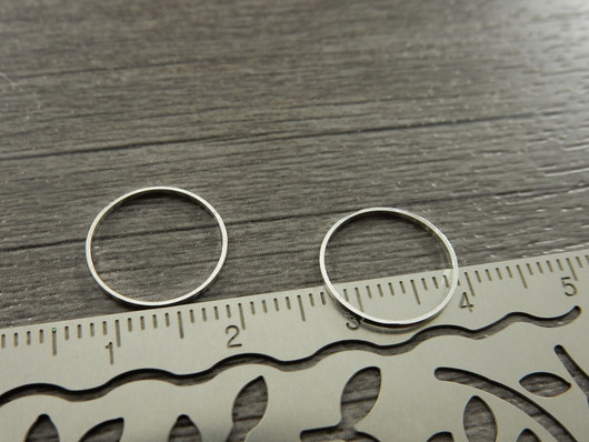 Linkki ympyrä, 12x1mm, umpi, kirkashopea, 20kpl
