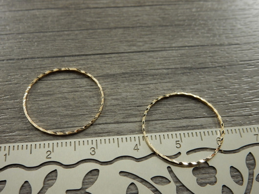 Linkki ympyrä, 20x0.8mm, umpi, vaaleakulta, 1kpl