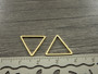 Linkki kolmio, 13x15x1mm, umpi, kulta, 10kpl
