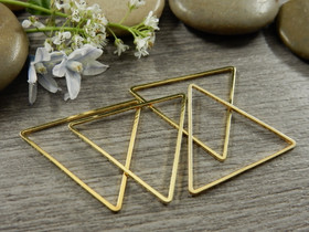 Linkki kolmio, 24x27x0.8mm, umpi, kulta, 1kpl