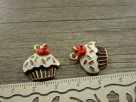 Kuppikakkuriipus, 19x18mm, moniväri, 1kpl