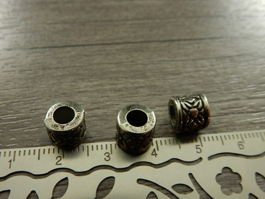 Akryylihelmi putki, 8x7.5mm, hopea, 20kpl