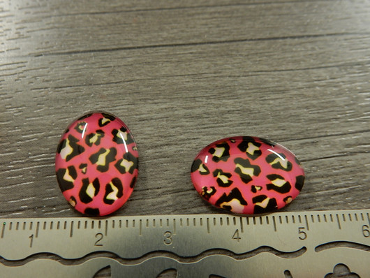 Kapussi kuvio, 13x18mm, moniväri, 1kpl