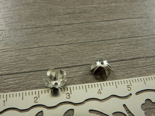 Helmihattu kukka, 8x4mm, kromi, 20kpl