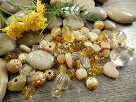 Akryylihelmi lajitelma, 3-28mm, beige, 50g