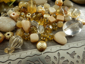 Akryylihelmi lajitelma, 3-28mm, beige, 50g