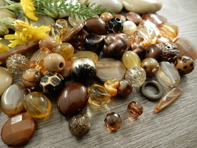 Akryylihelmi lajitelma, 3-28mm, ruskea, 50g