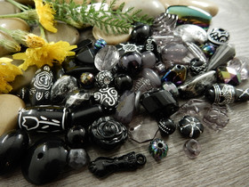 Akryylihelmi lajitelma, 3-28mm, musta, 50g