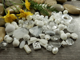 Akryylihelmi lajitelma, 3-28mm, valkoinen, 50g