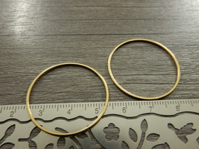 Linkki ympyrä matta, 30x0.8x0.8mm, umpi, kulta/rst, 1kpl