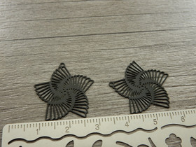 Pyörreriipus, 22x22mm, musta, 1kpl