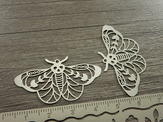 Yöperhonenriipus, 22x40mm, kromi, 1kpl