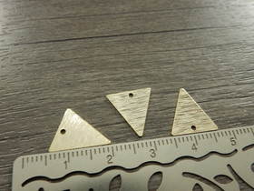 Kolmioriipus, 13x12mm, 24K/ vaaleakulta, 1kpl