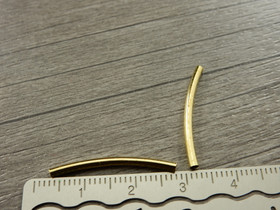 Metallihelmi kaareva putki, 25x2mm, kulta, 20kpl