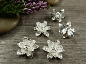 Helmihattu kukka, 16x6.5mm, kirkashopea, 10kpl