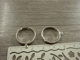 Sormuspohja säädettävä lenkillä, n.17mm, kirkashopea, 1kpl