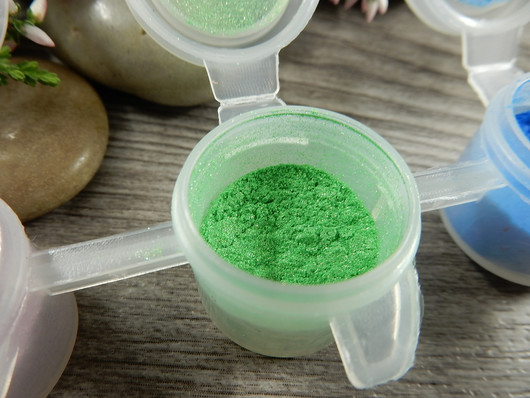 Mica- väripigmentti setti 2, 3-4g, 1kpl