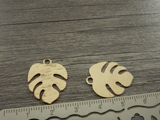 Lehtiriipus, 22x17mm, vaaleakulta, 1kpl