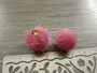 Pom pom riipus, 17x14mm, pinkki/kulta, 1kpl