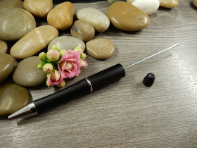 Helmikynä, n.15cm, musta, 1kpl