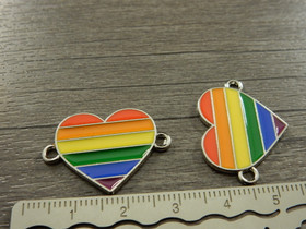 Sydänriipus/linkki, 20x27mm, moniväri, 1kpl