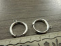 Korvakorurengas lenkillä huggie, 21x19x2.5mm, kirkashopea/rst, 1pari