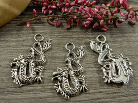 Lohikäärmeriipus, 27x16mm, kromi, 1kpl