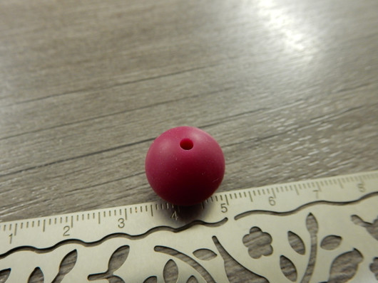 Silikonihelmi, 15mm, viininpunainen, 1kpl