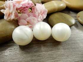 Silikonihelmi, 15mm, helmiäisvalkoinen, 1kpl