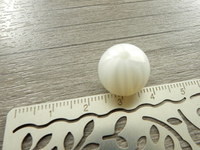 Silikonihelmi, 15mm, helmiäisvalkoinen, 1kpl