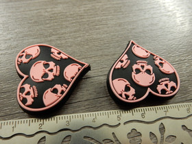 Silikonihelmi pääkallot/sydän, 29x30mm, moniväri, 1kpl