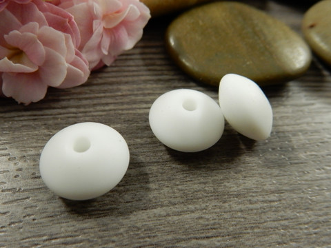 Silikonihelmi linssi, 12mm, valkoinen, 1kpl
