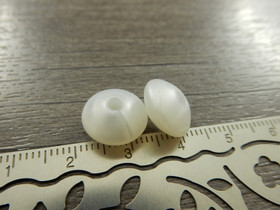 Silikonihelmi linssi, 12mm, helmiäisvalkoinen, 1kpl