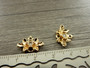 Strassiriipus/linkki kukka, 11x14mm, vaaleakulta, 1kpl