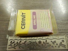 Cernit Opaline, 56g, 717 primary yellow, 1kpl
