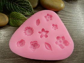 Silikonimuotti kukat ja lehdet, 75x71mm, pinkki, 1kpl