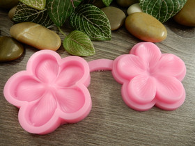 Kaksi osainen silikonimuotti kukka, 68x61mm, pinkki, 1kpl