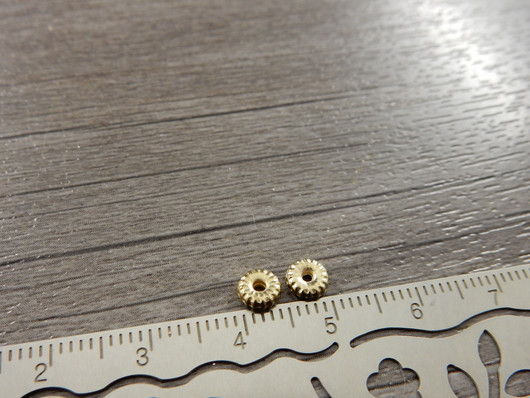 Akryylihelmi rondelli, 5x1.5mm, vaaleakulta, 20kpl