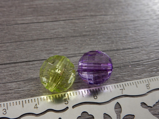 Akryylihelmi fasetoitu, 12mm, mixsetti, 10kpl