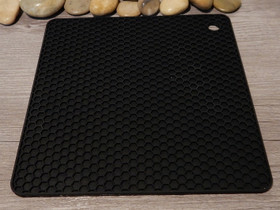 Silikonialusta neliö, 18x18x0.5cm, musta, 1kpl