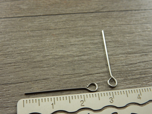 Korupiikki silmukkapää, 25x0,5mm, rst, 50kpl