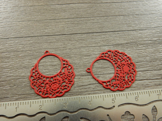 Kuvioriipus, 22x20mm, punainen, 1kpl