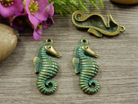 Merihevonenriipus, 31x14mm, patina/pronssi, 1kpl