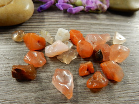 Kivisiruhelmi karneoli, 3-14mm, punertava, 20kpl