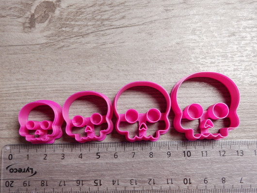 Muotti pääkallo, 30mm/35mm, 1kpl