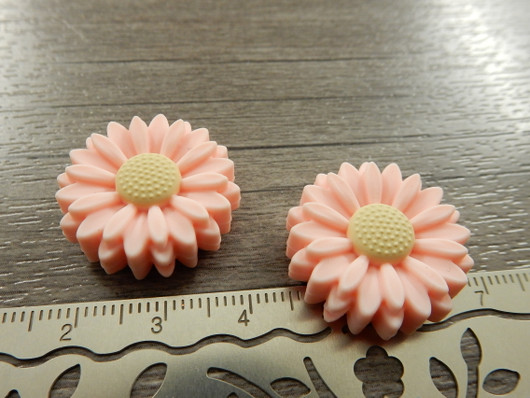 Silikonihelmi kukka, 22mm ,vaaleanpunainen-beige, 1kpl