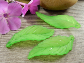 Lehtiriipus akryyli, 38x14mm, vihreä, 1kpl