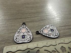 Ouijariipus, 28x20mm, moniväri, 1kpl