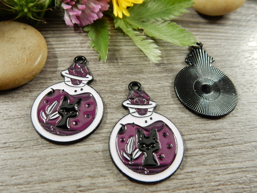 Kissa taikapullossariipus, 30x20mm, moniväri, 1kpl